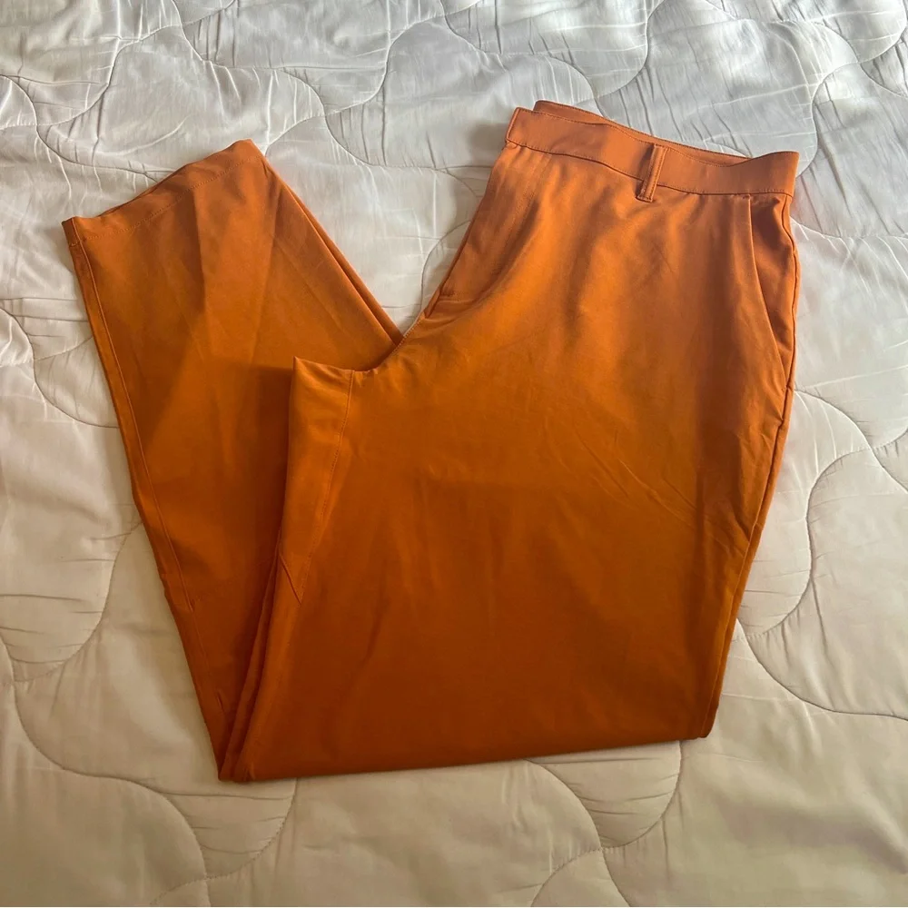 Fabletics Men’s The Only Pant Rust Orange Lightweight Athletic Golf Athleisure